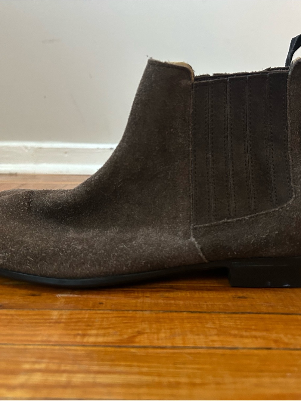 ASOS Men's Dark Brown Suede Chelsea Boot